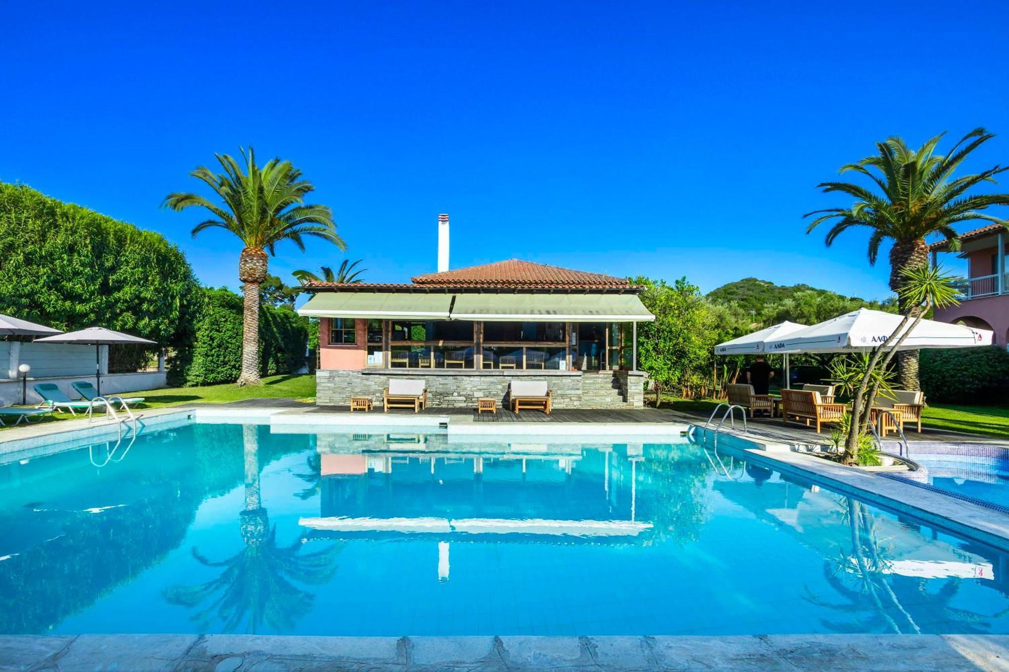Village Hotel 3*